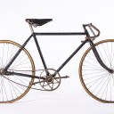 Track bicycle made by SHB, type racer, in Newport (New York), ca. 1890-1910.