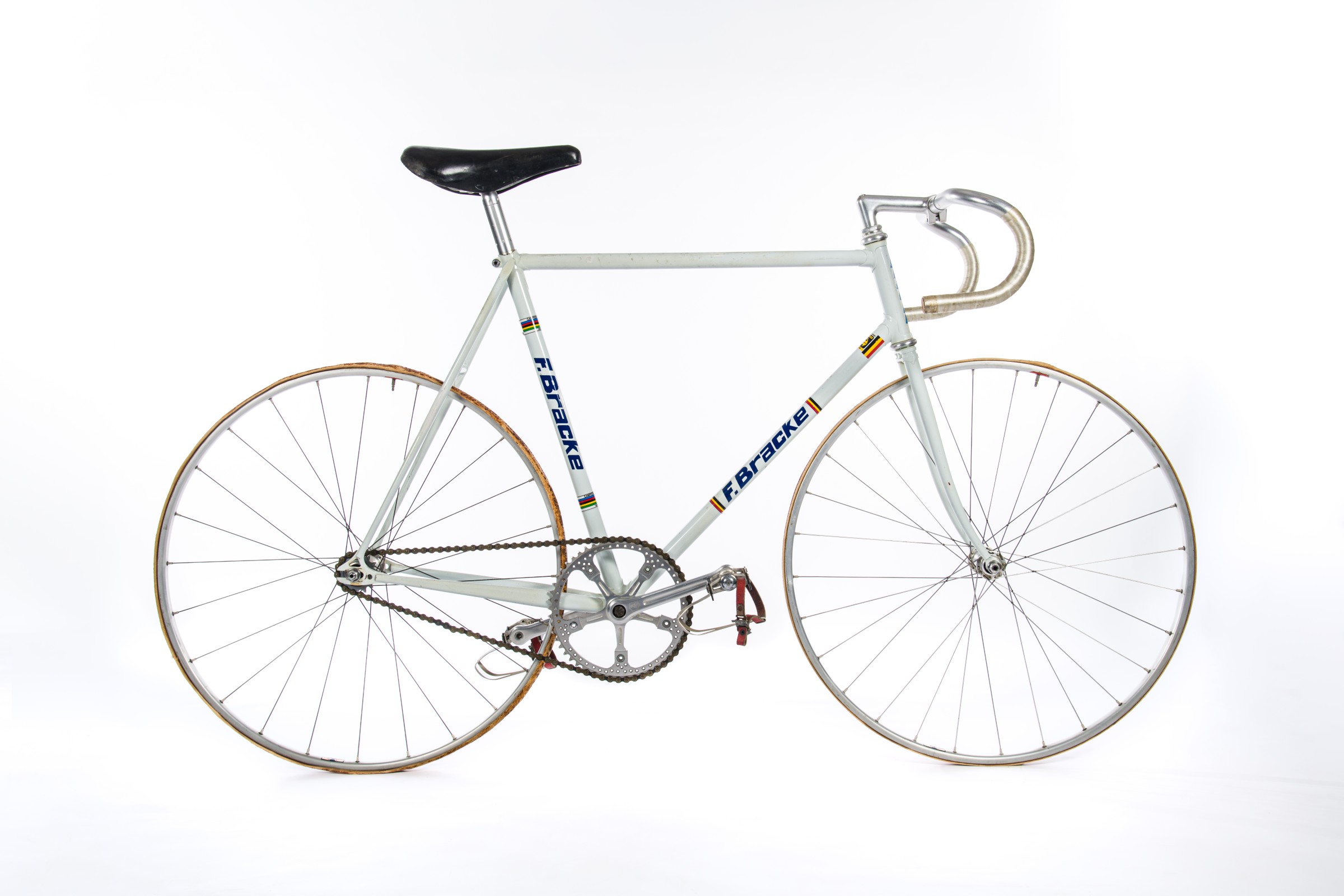 Vélo de piste sur lequel Ferdinand Bracke a établi son record du monde d'endurance en 1967.