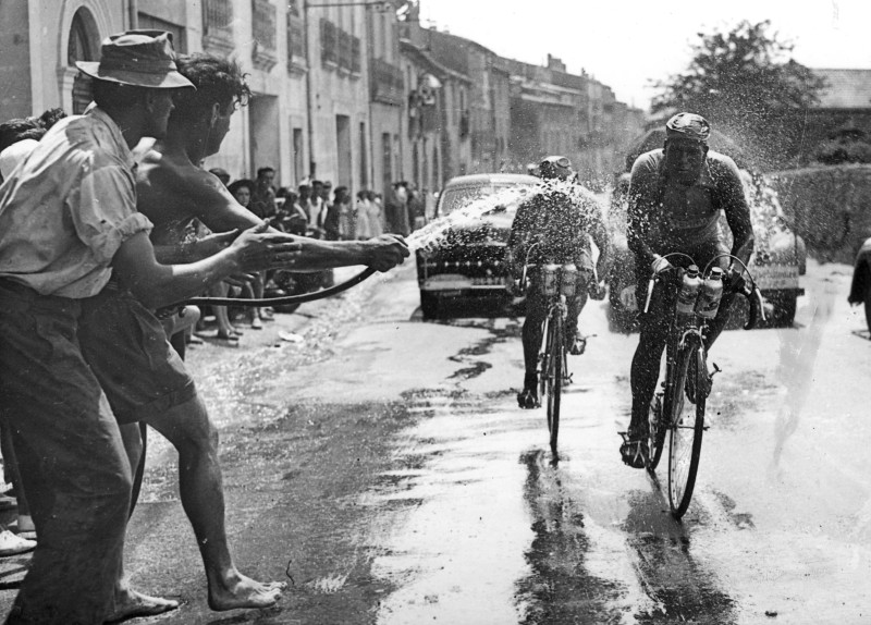 Abdel-Kader Zaaf tijdens de Ronde van Frankrijk 1950
