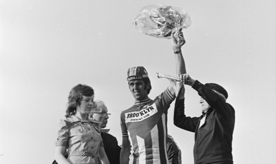 Roger De Vlaeminck pendant Paris-Roubaix 1974 (NEGT0672005)