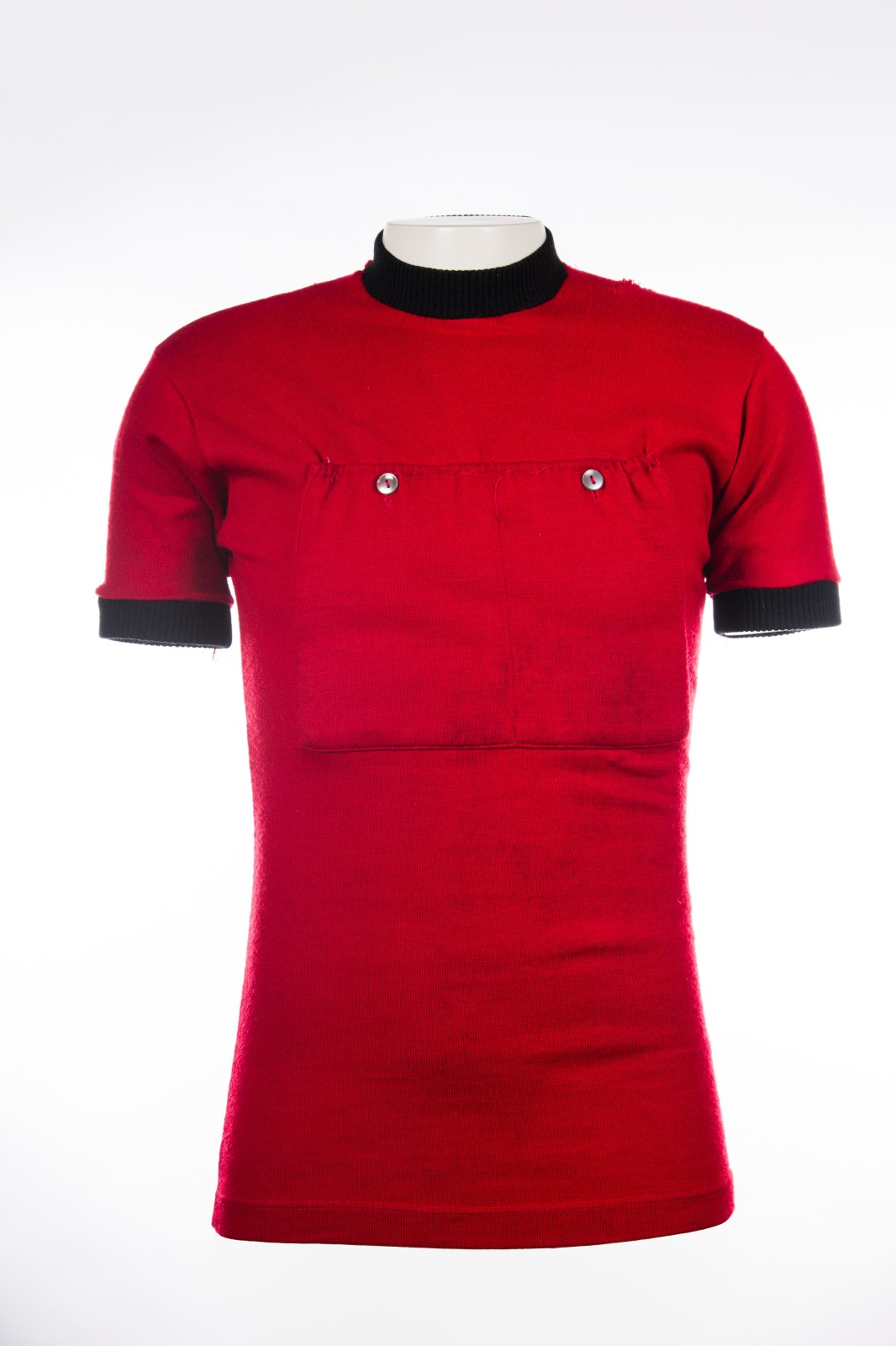 Wielertrui, overhandigd door Luis Ocaña aan abbé Massie, jaren 1960